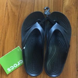 Crocs, Kadee II flip, size 6, black, NWT